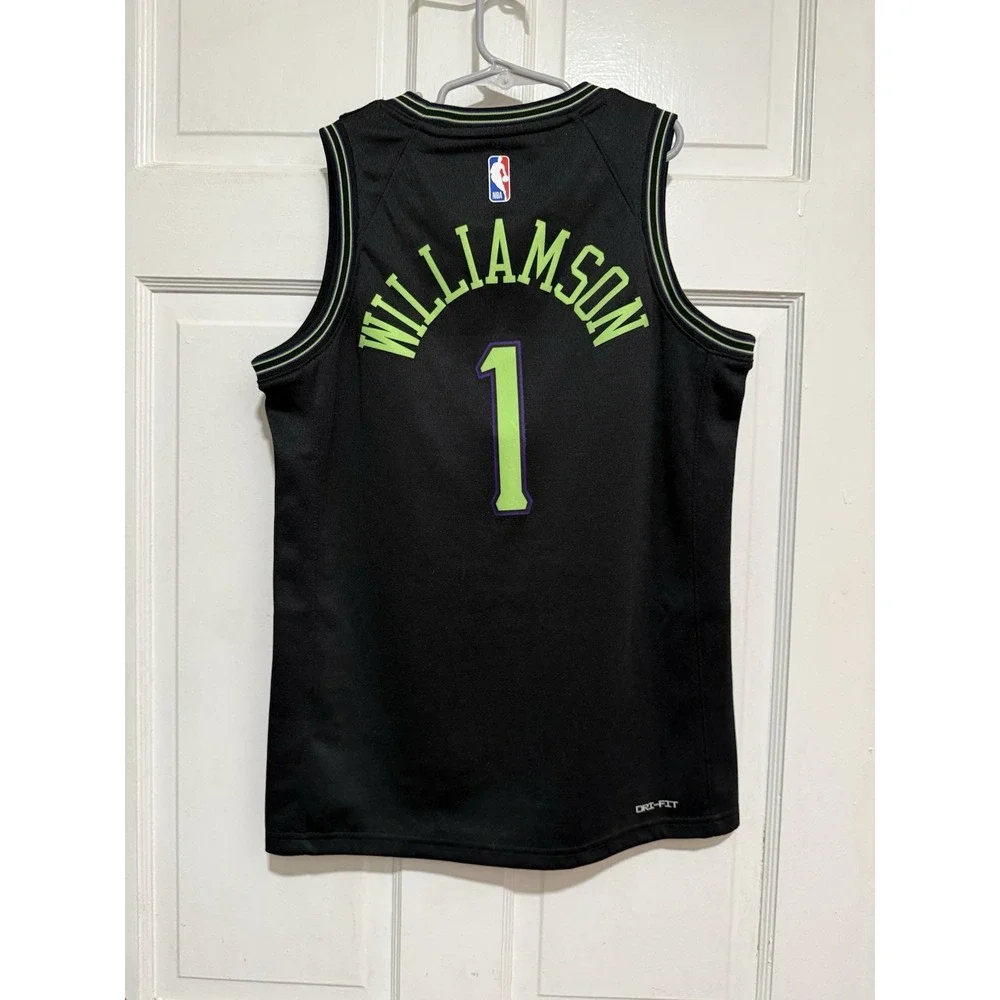 Nike measurements laying